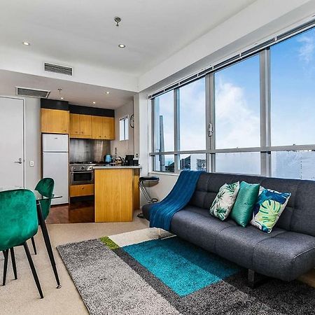 One Bedroom Apartment - Pool, Gym & Tennis Courts! Оукланд Екстериор снимка